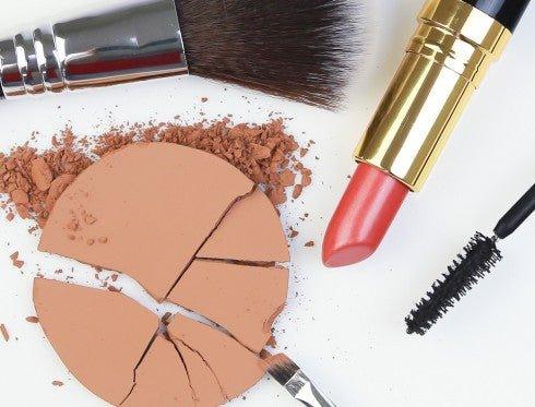 Makeup hacks to speed up your morning - Cosmetics Fragrance Direct
