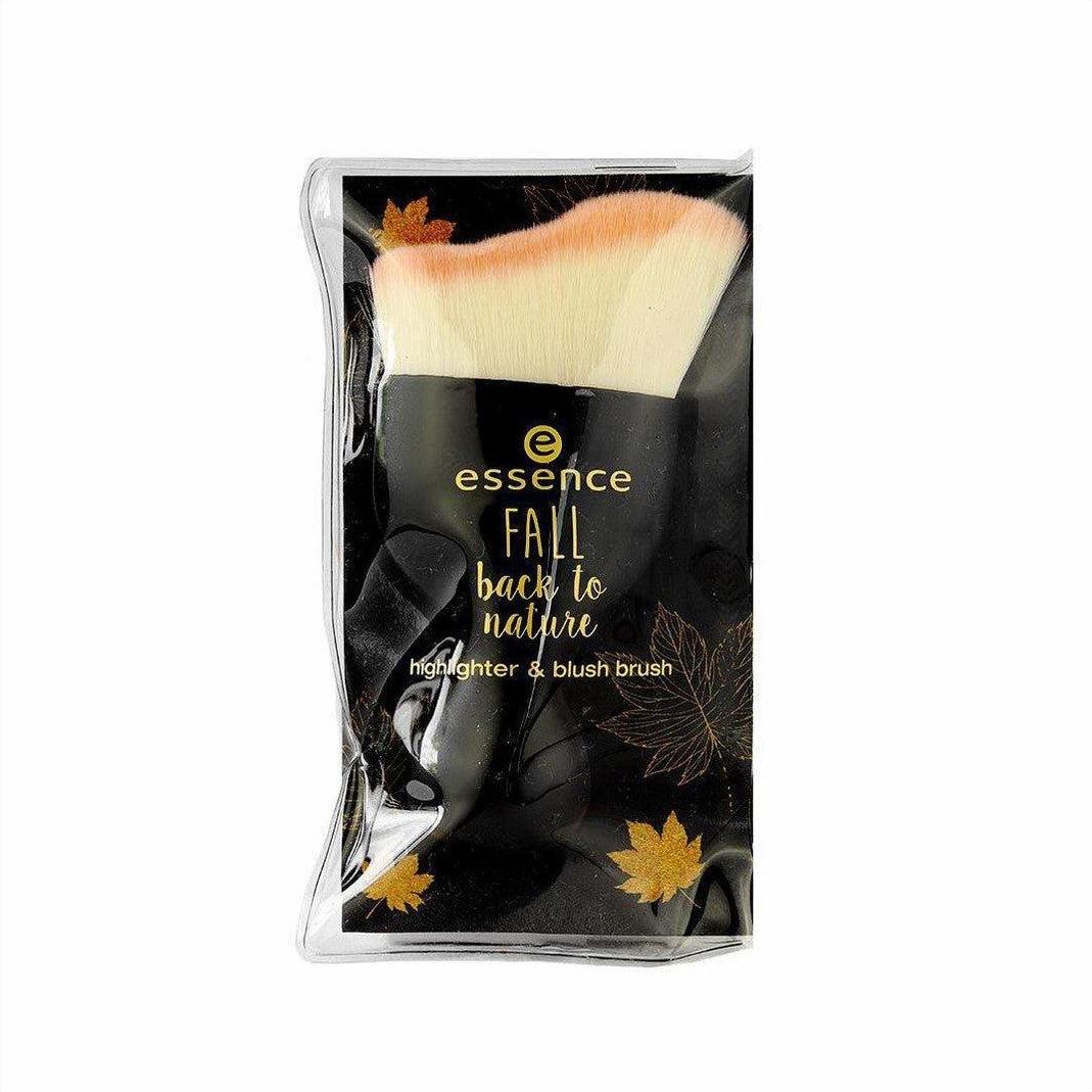 Essence Fall Back To Nature Highlighter & Blush Brush - Cosmetics Fragrance Direct-4059729047656